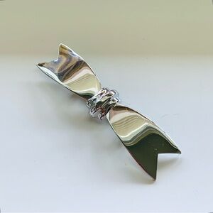 Vintage bow tie brooch